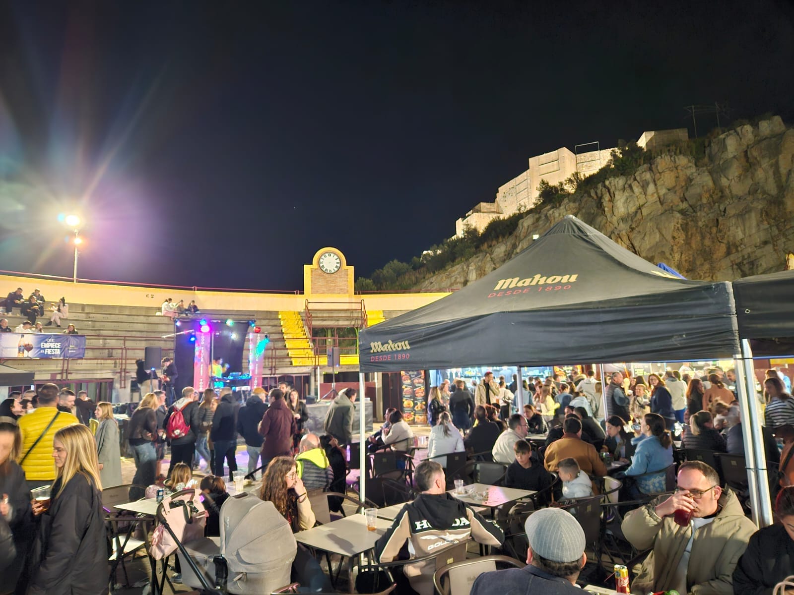 ÉXITO DEL FOOD TRUCK FEST